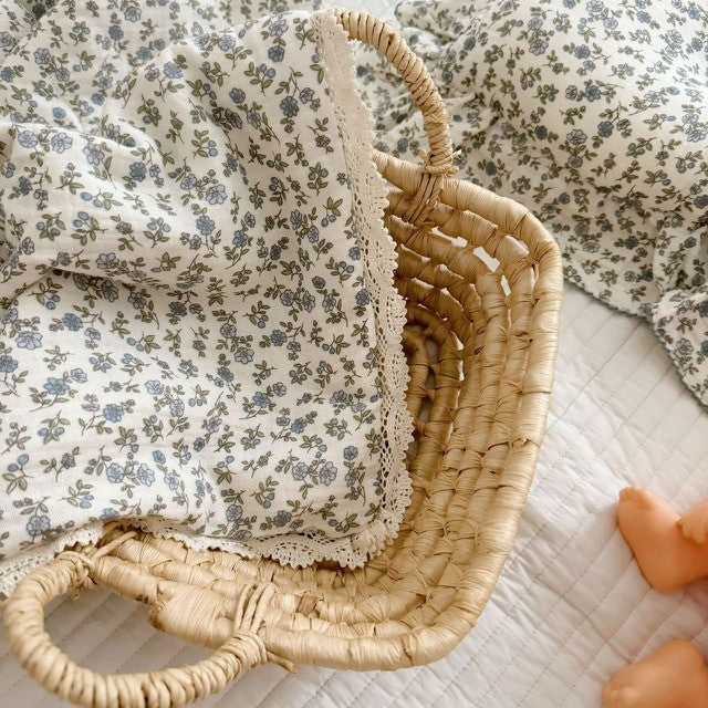 Blue Daisy Quilt Set - available in Single and Double sizes image 3