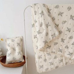 Hattie Quilt Set image 2