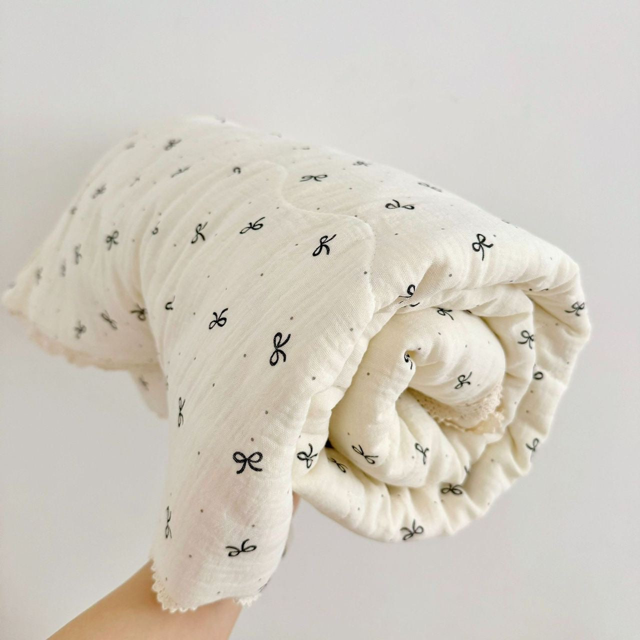 Bow Quilt Set - available in Single size image 0