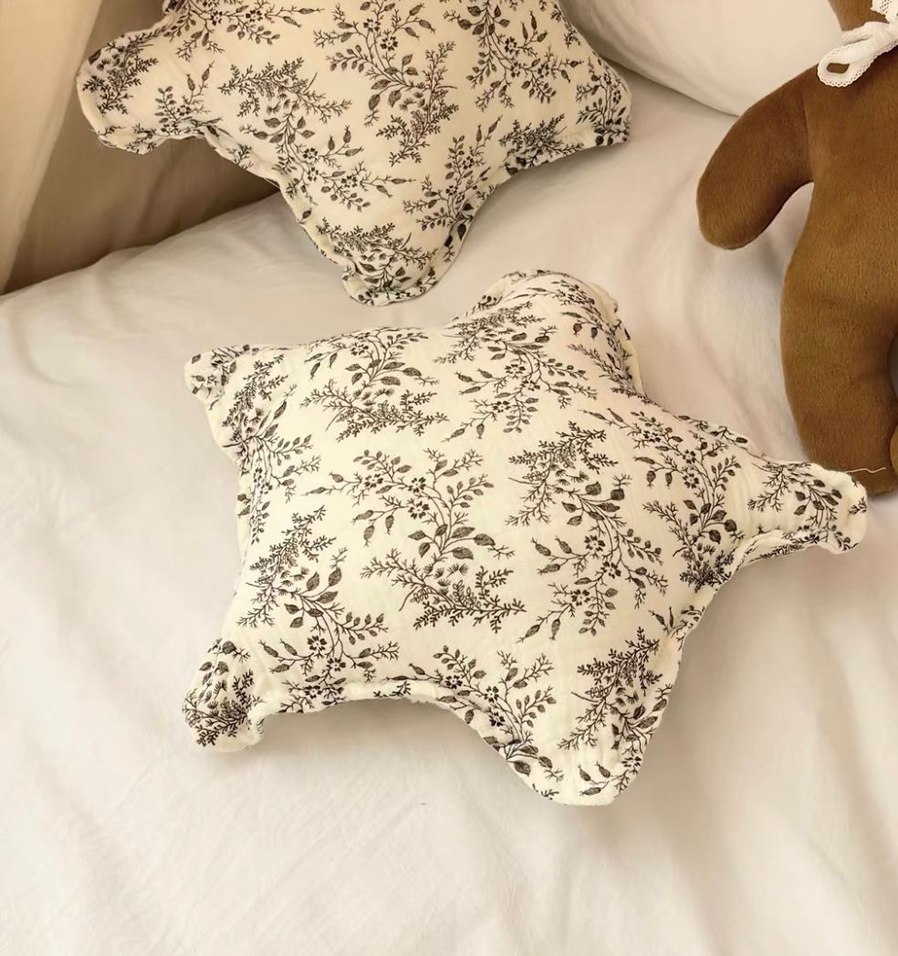 Star Cushion image 1