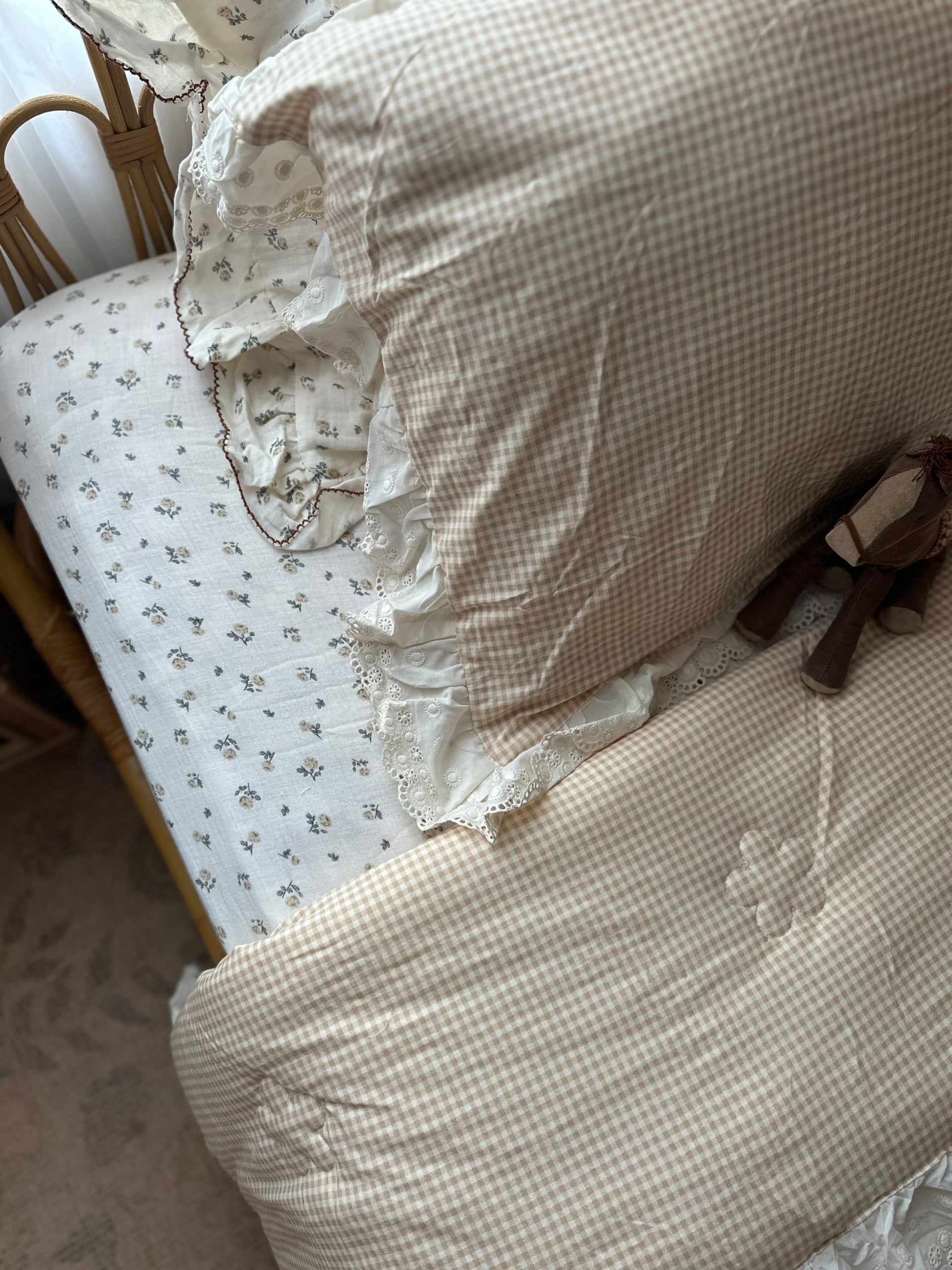 King Single Fitted Sheet with matching Pillowcase - Vintage Rose