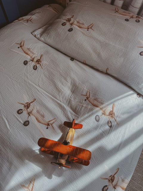 King Single Fitted Sheet with matching Pillowcase - Vintage Planes