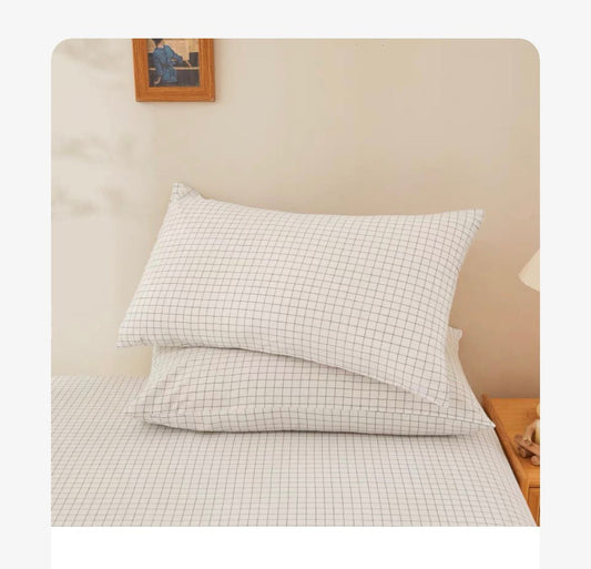King Single Fitted Sheet with matching Pillowcase - Grid image 0